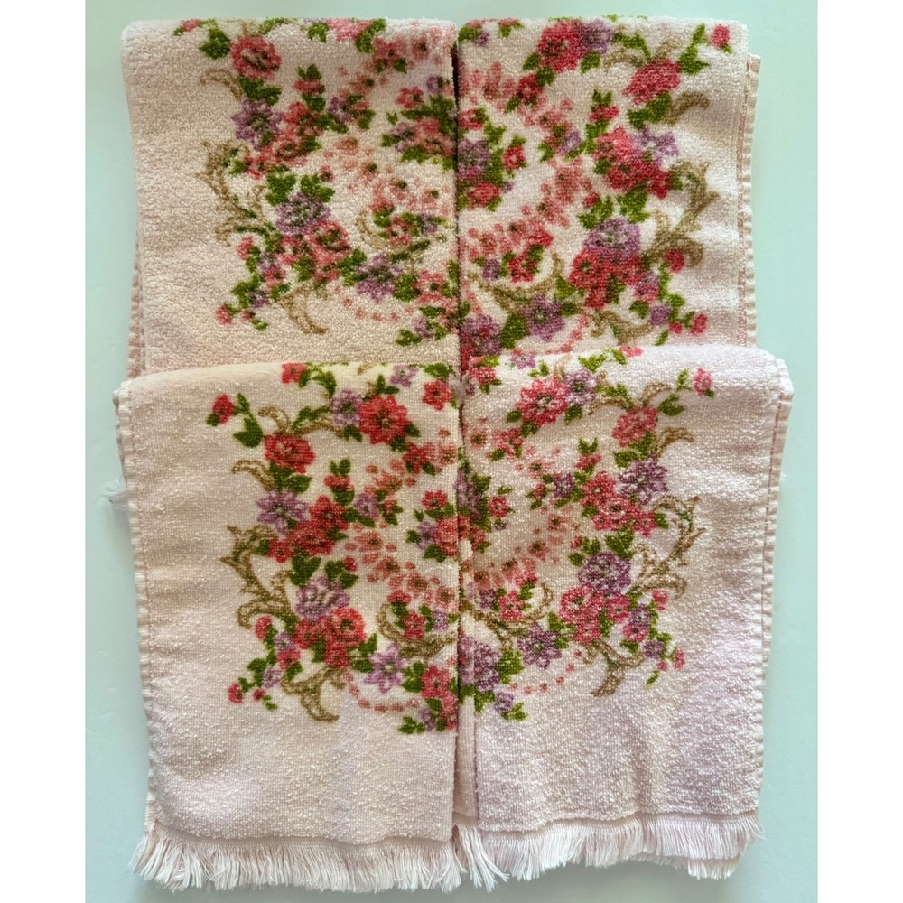 Vintage TASTEMAKER Floral Hand Towels Pink Roses Purple Green Fringe Set of 4